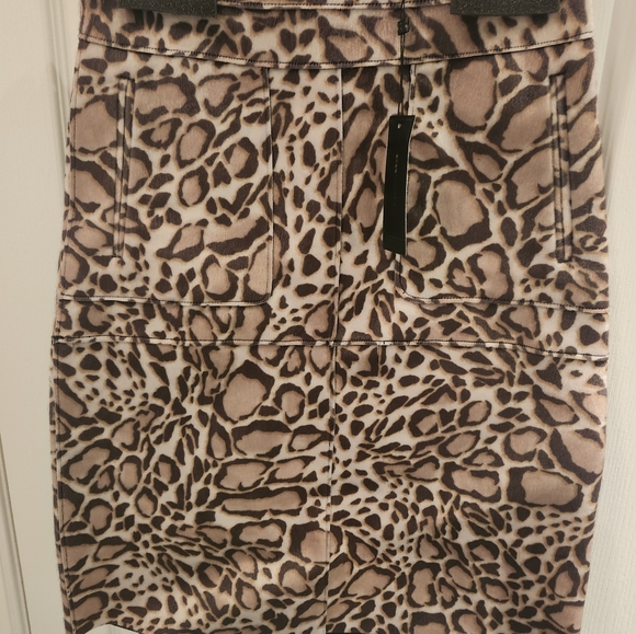 Faux Fur Leopard Print Skirt - Picture 3 of 10